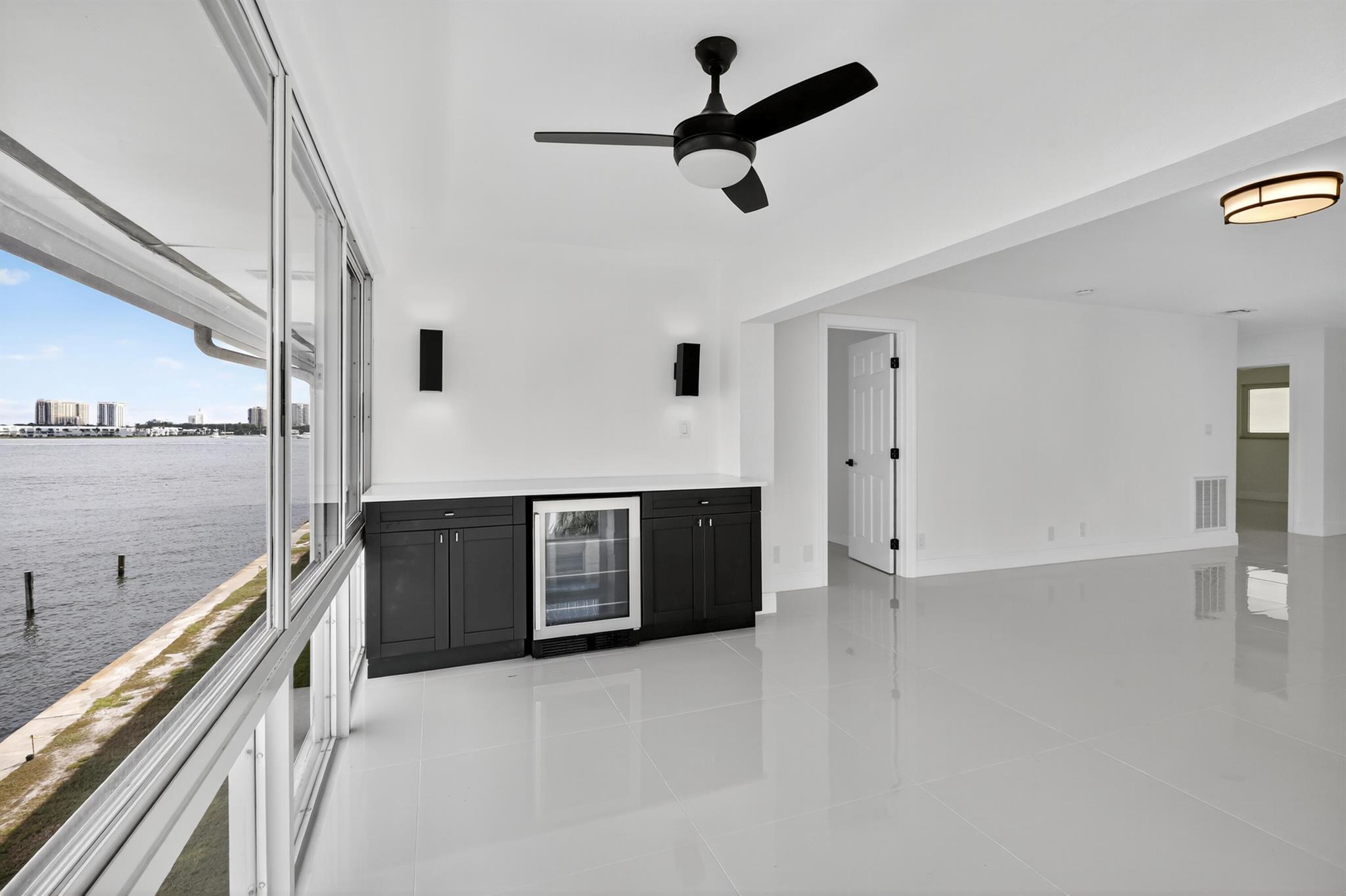 WILSHIRE EAST CONDOS - Residential Lease