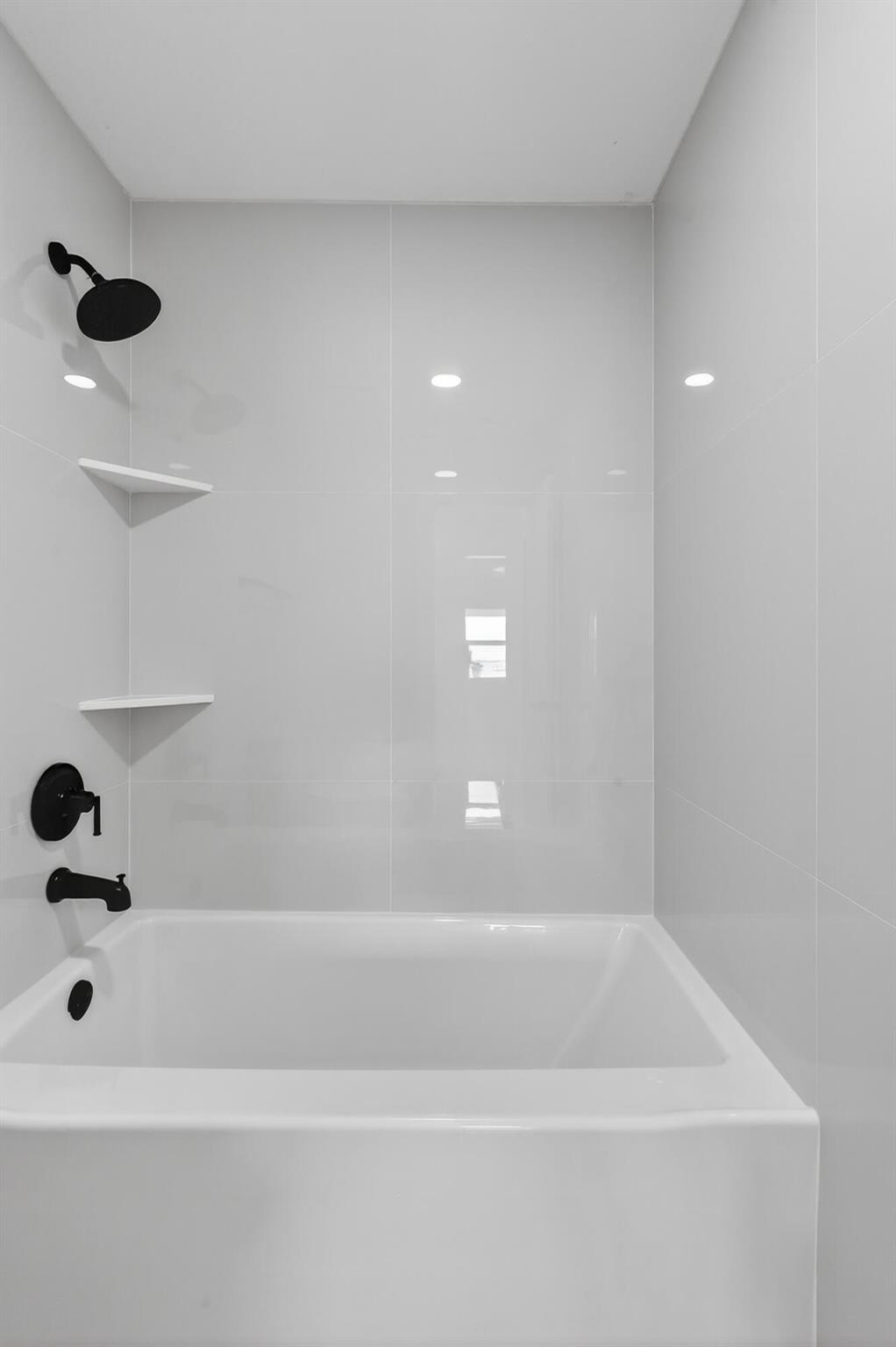 WILSHIRE EAST CONDOS - Residential Lease