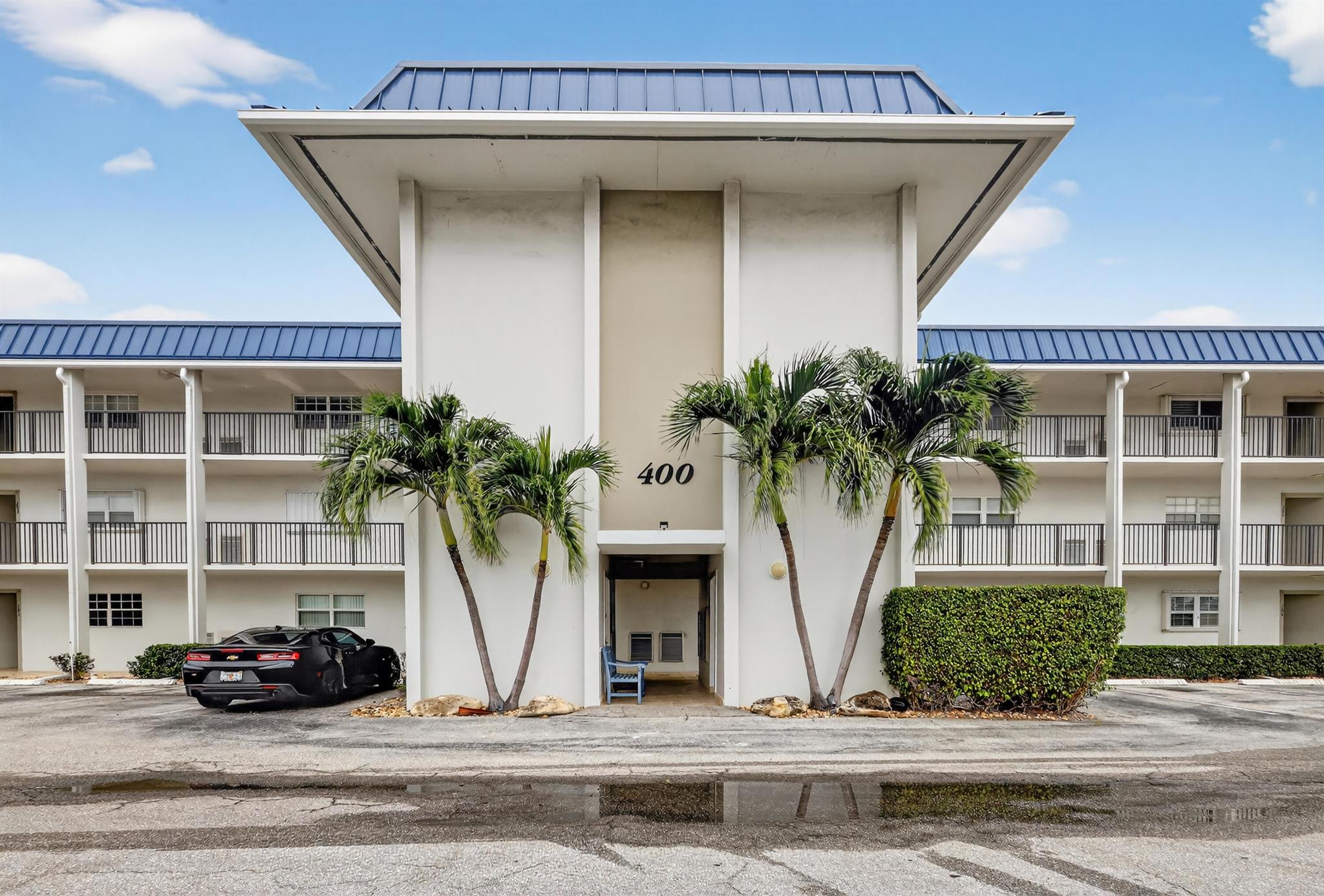 WILSHIRE EAST CONDOS - Residential Lease