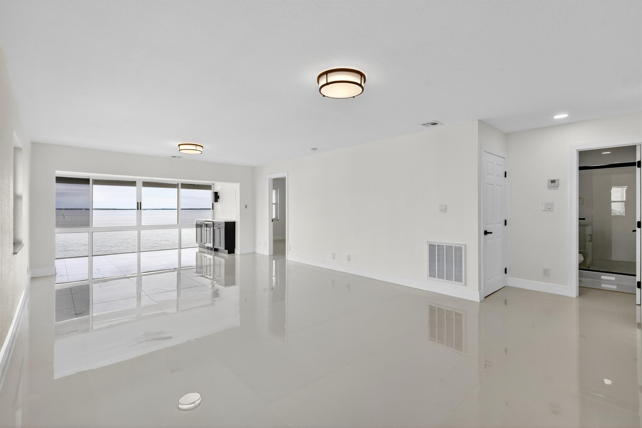 WILSHIRE EAST CONDOS - Residential Lease