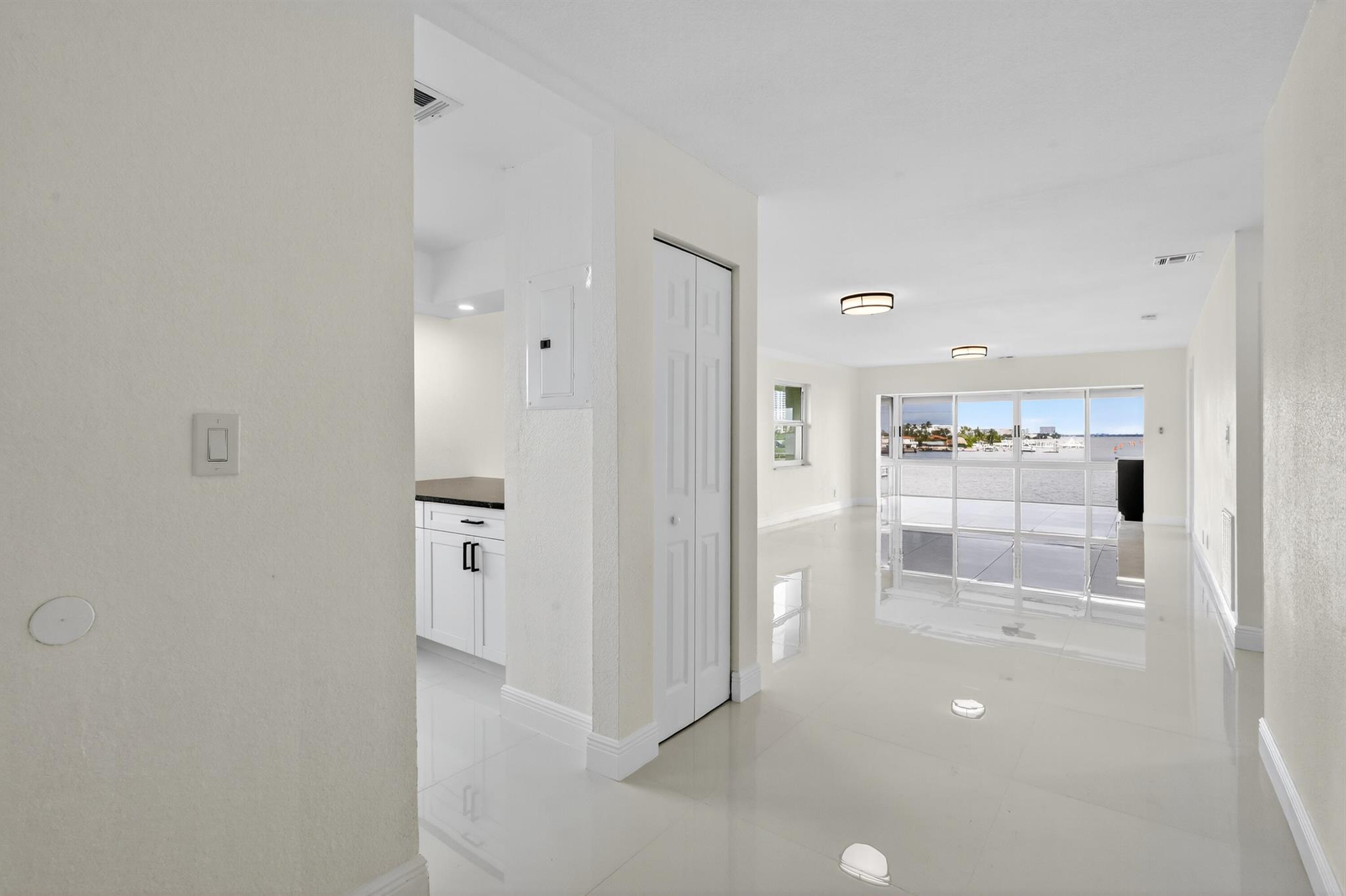 WILSHIRE EAST CONDOS - Residential Lease