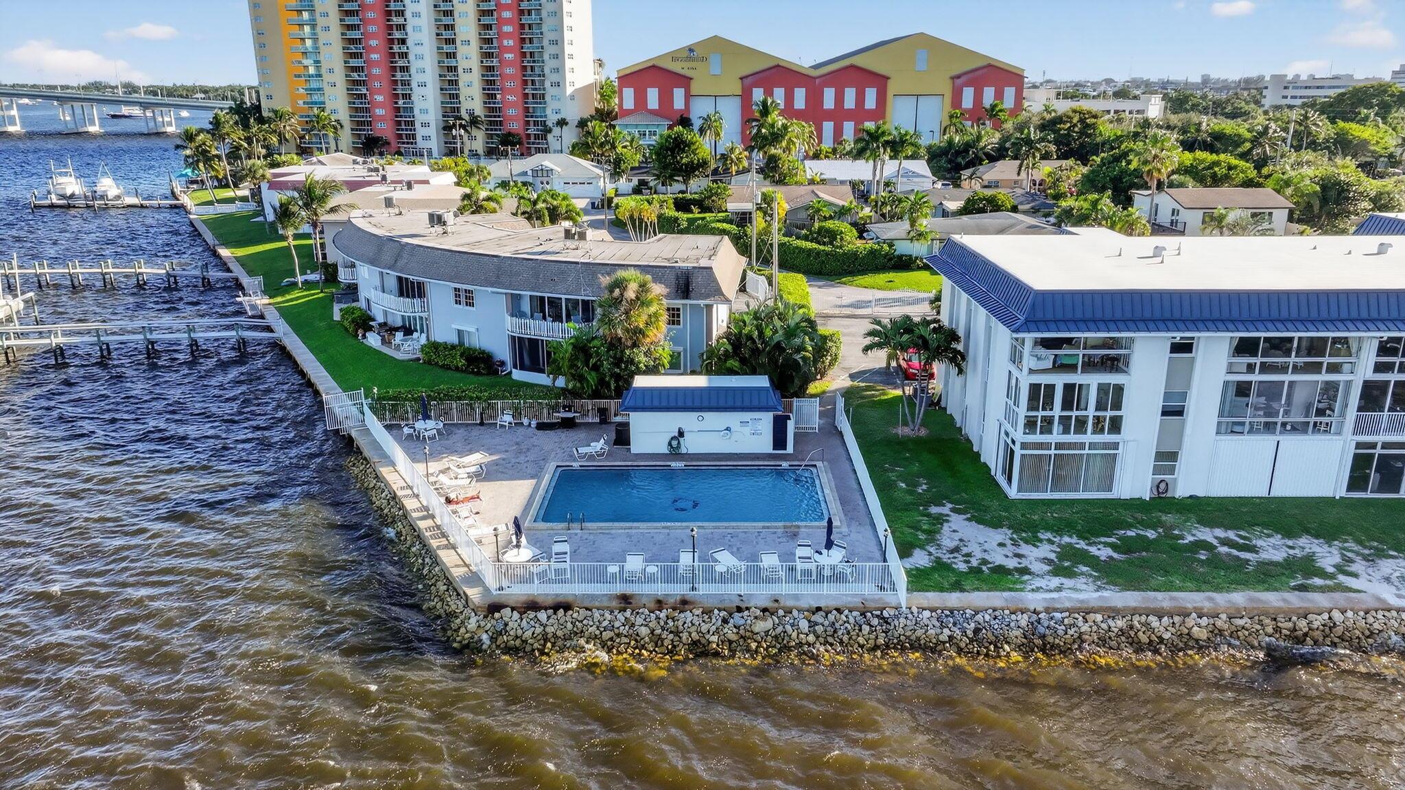 WILSHIRE EAST CONDOS - Residential Lease