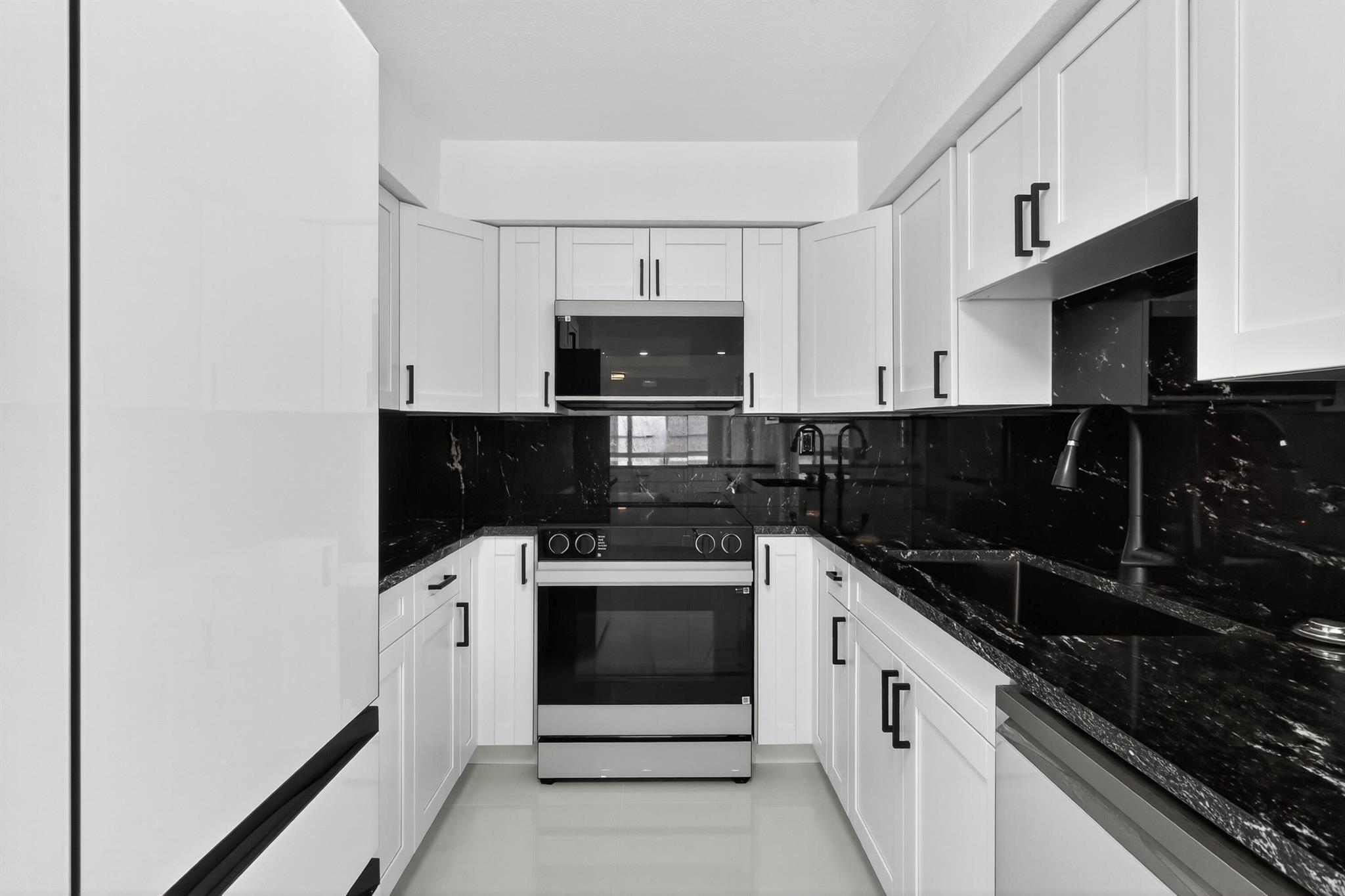 WILSHIRE EAST CONDOS - Residential Lease