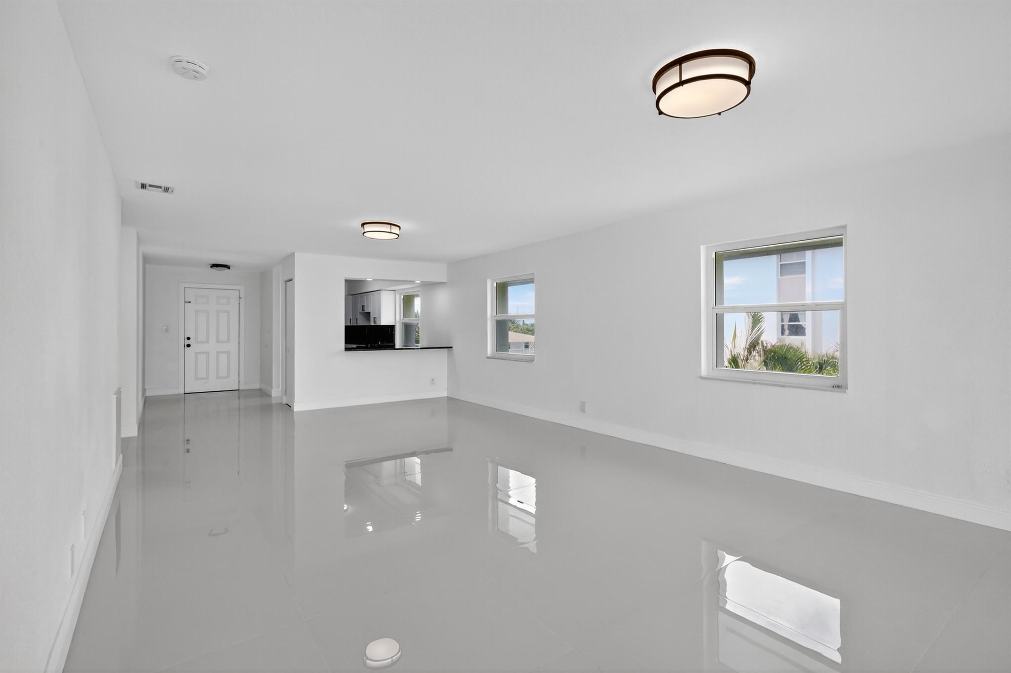 WILSHIRE EAST CONDOS - Residential Lease