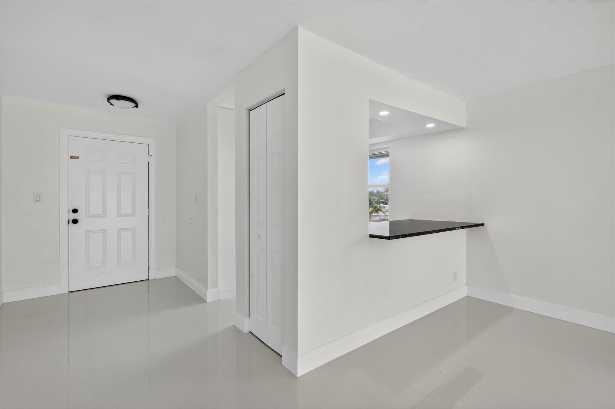 WILSHIRE EAST CONDOS - Residential Lease