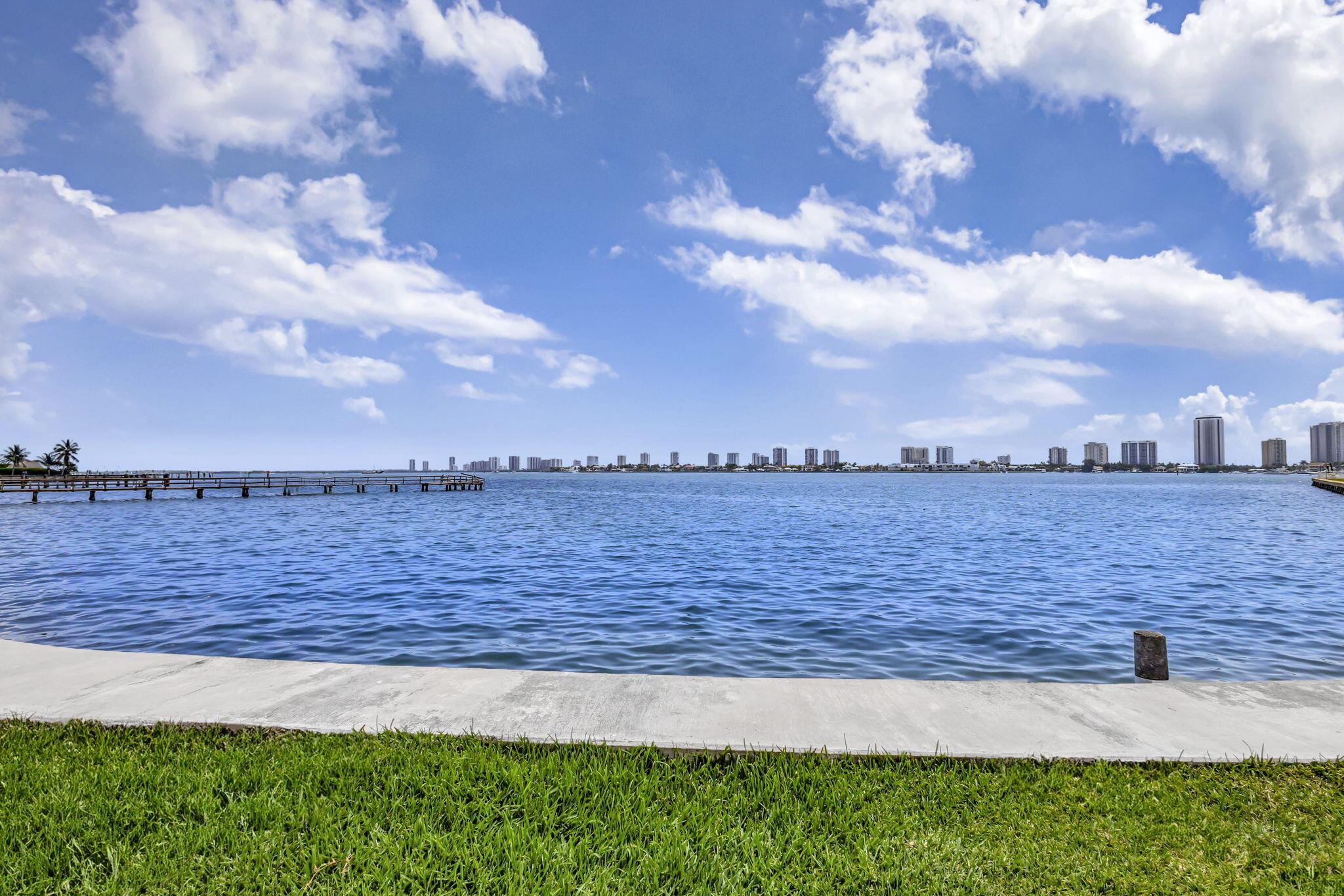 WILSHIRE EAST CONDOS - Residential Lease