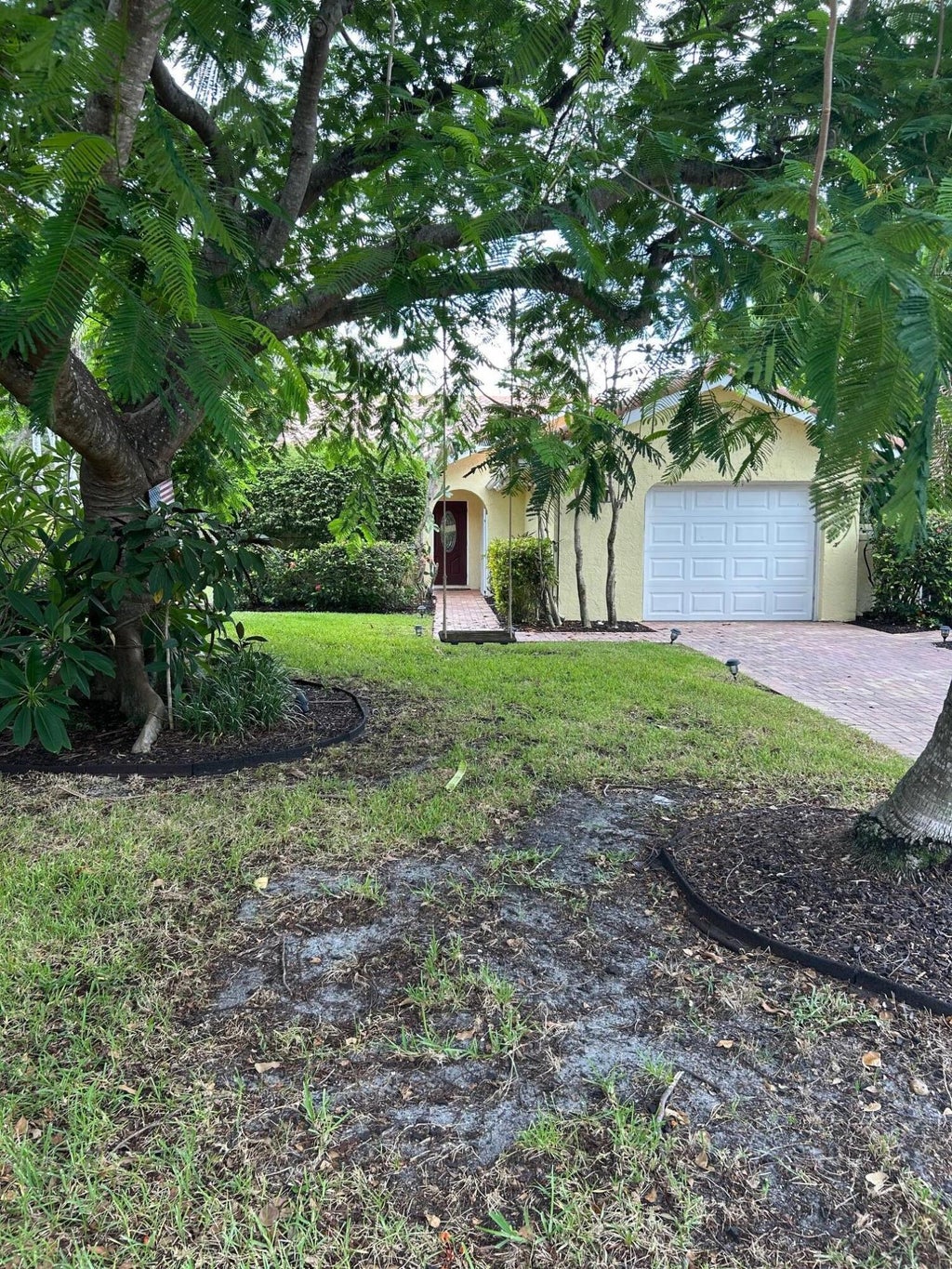 Photo of 1330 NW 22nd Avenue, Delray Beach, FL 33445 (MLS # R11118160)