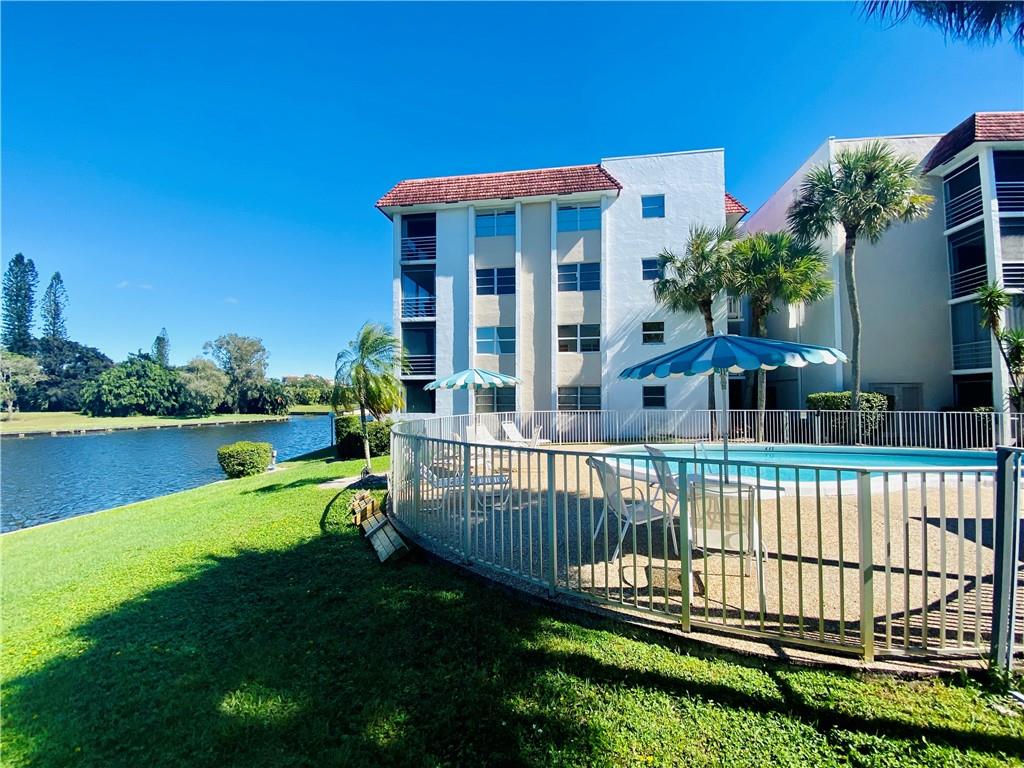 LAS VISTAS - Residential