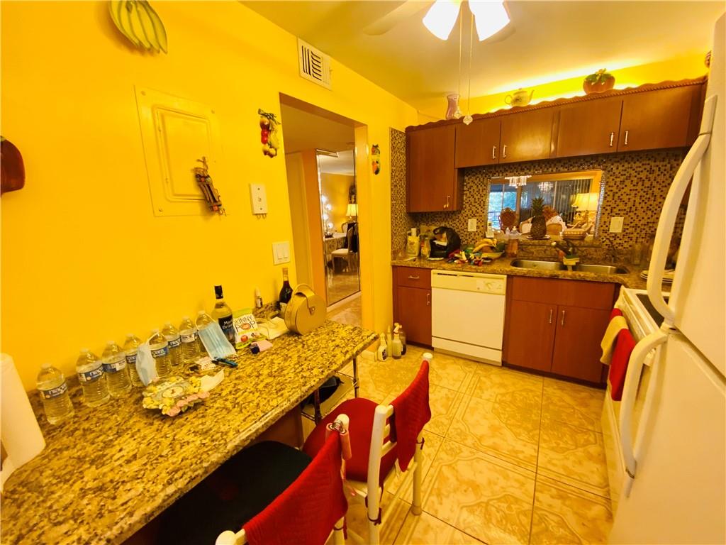 LAS VISTAS - Residential