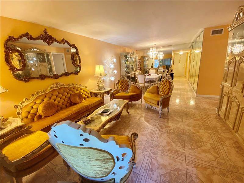 LAS VISTAS - Residential