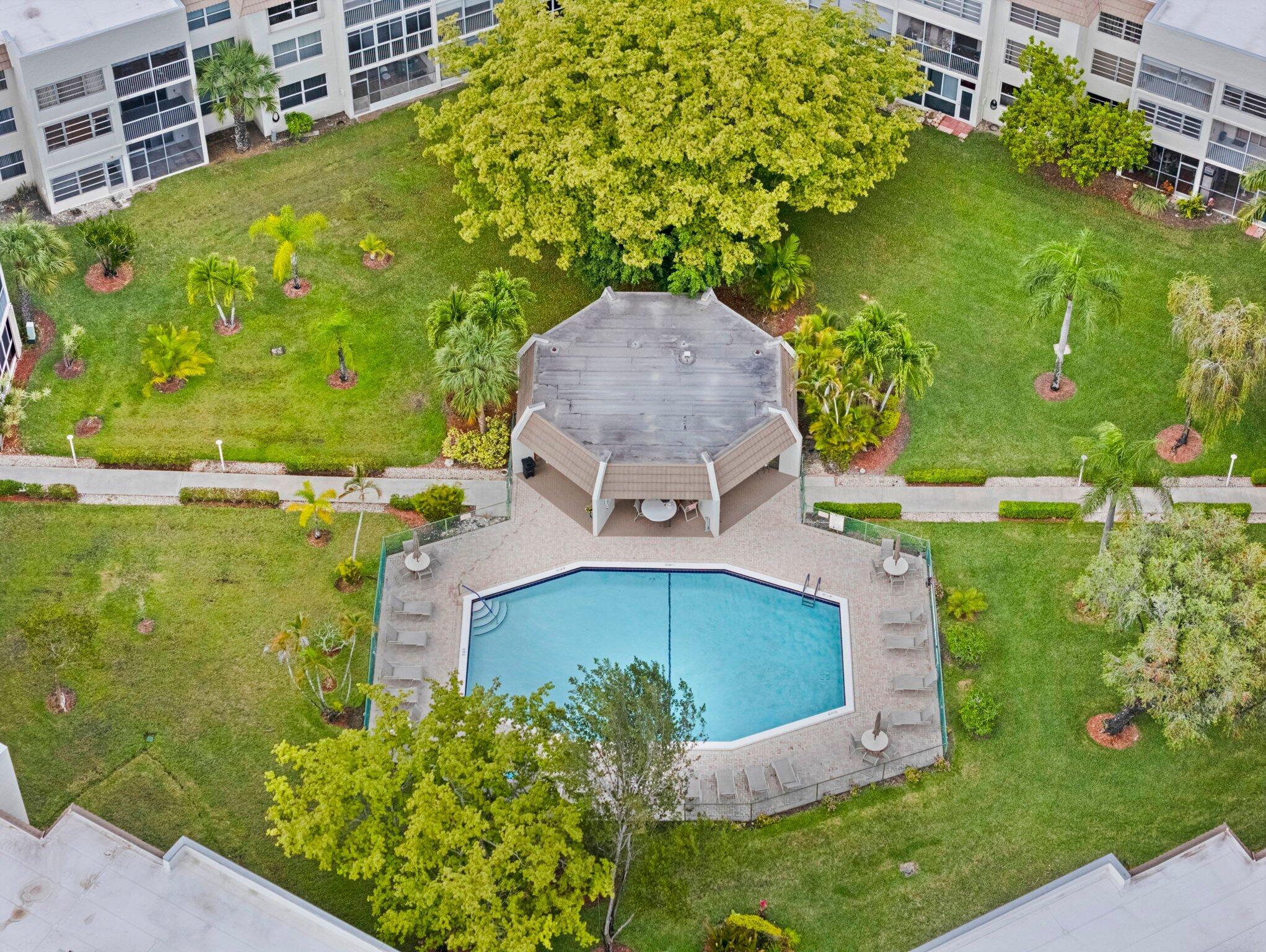 ROYAL PARK GARDENS III-F CONDO - Residential