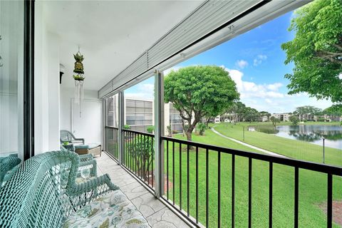 5250 Las Verdes Cir 212 Delray Beach FL 33484