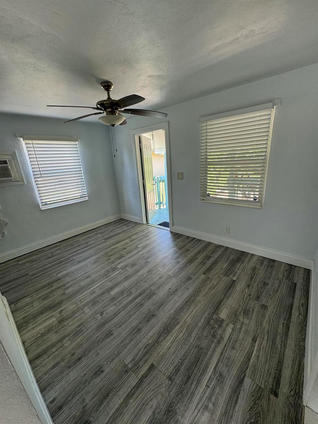 Photo of 140 SW 4th Avenue, Delray Beach, FL 33444 (MLS # R11098610)