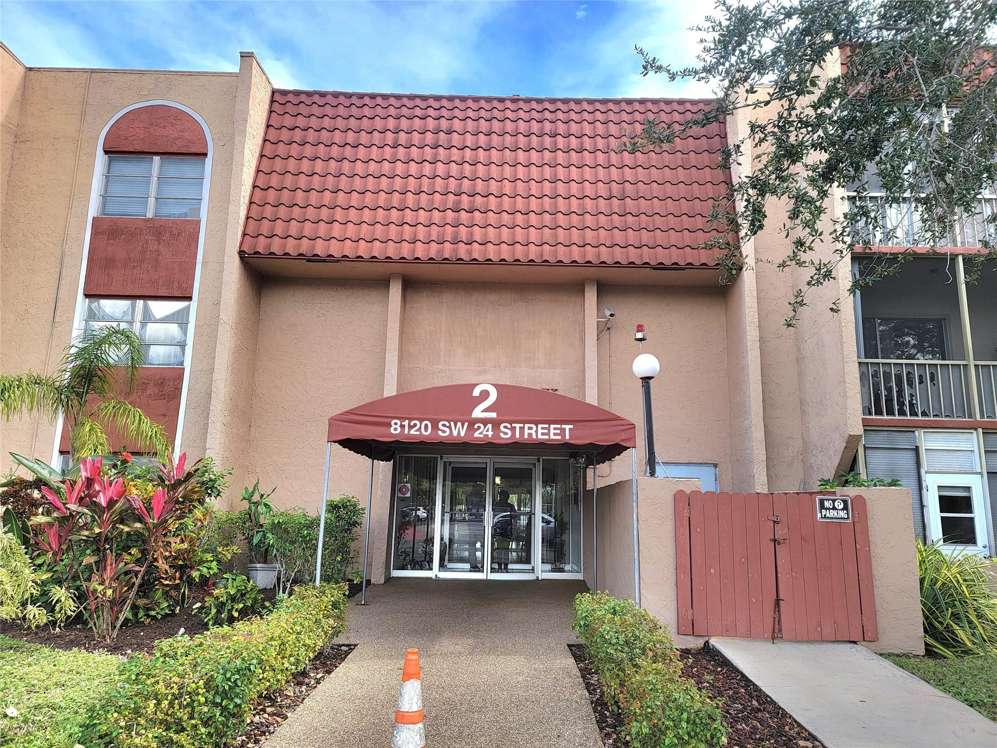 Oakbrook Village - Residential