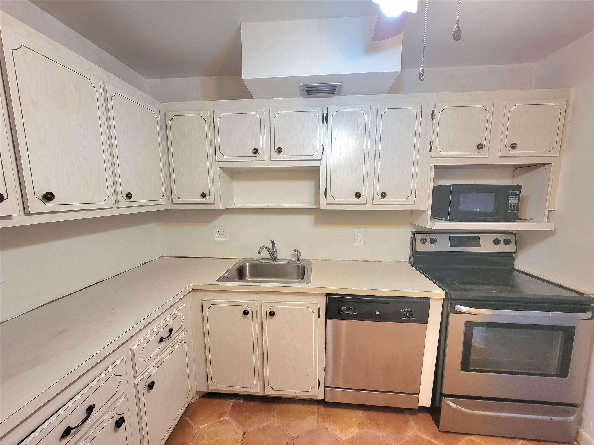 Oakbrook Village - Residential