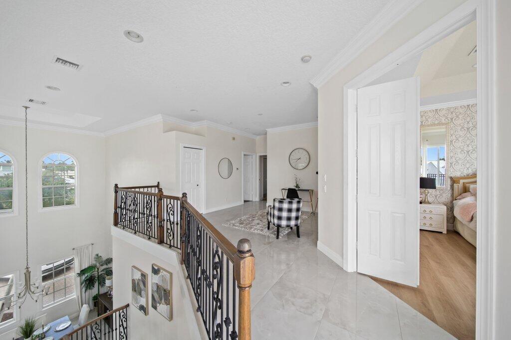 SEAGATE HARBOR - Residential