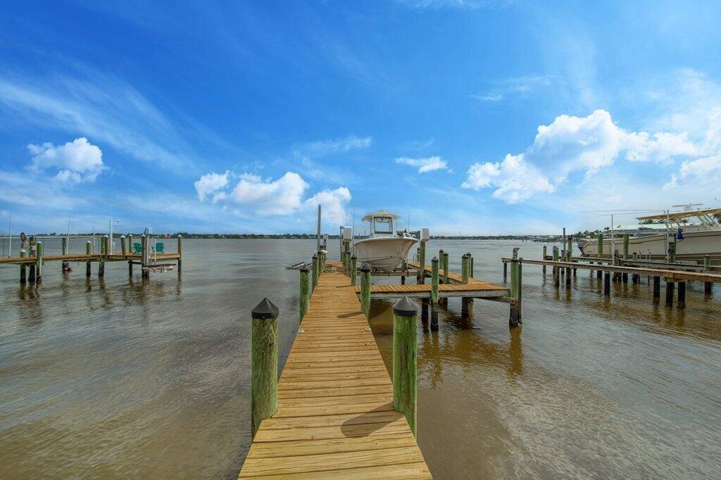 SEAGATE HARBOR - Residential