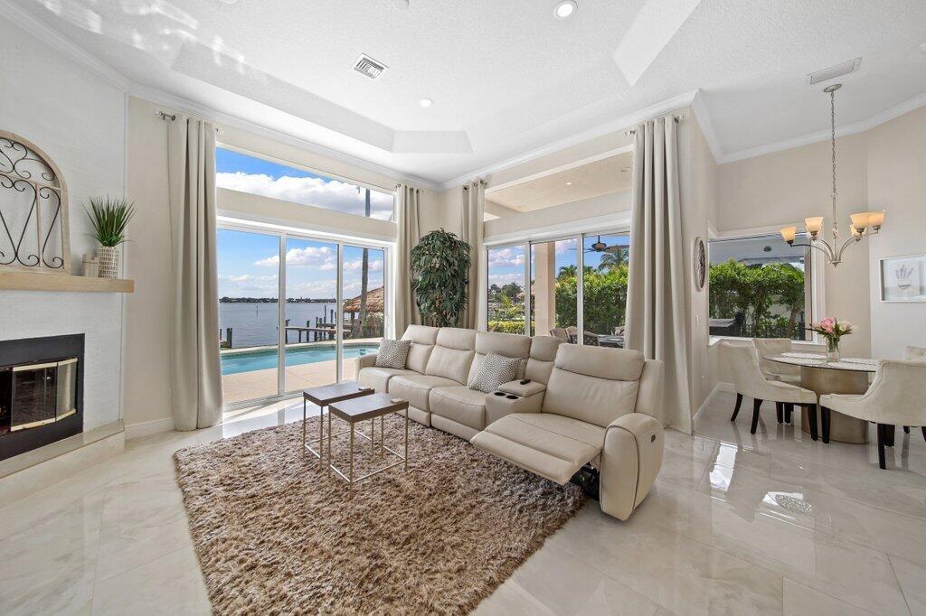 SEAGATE HARBOR - Residential