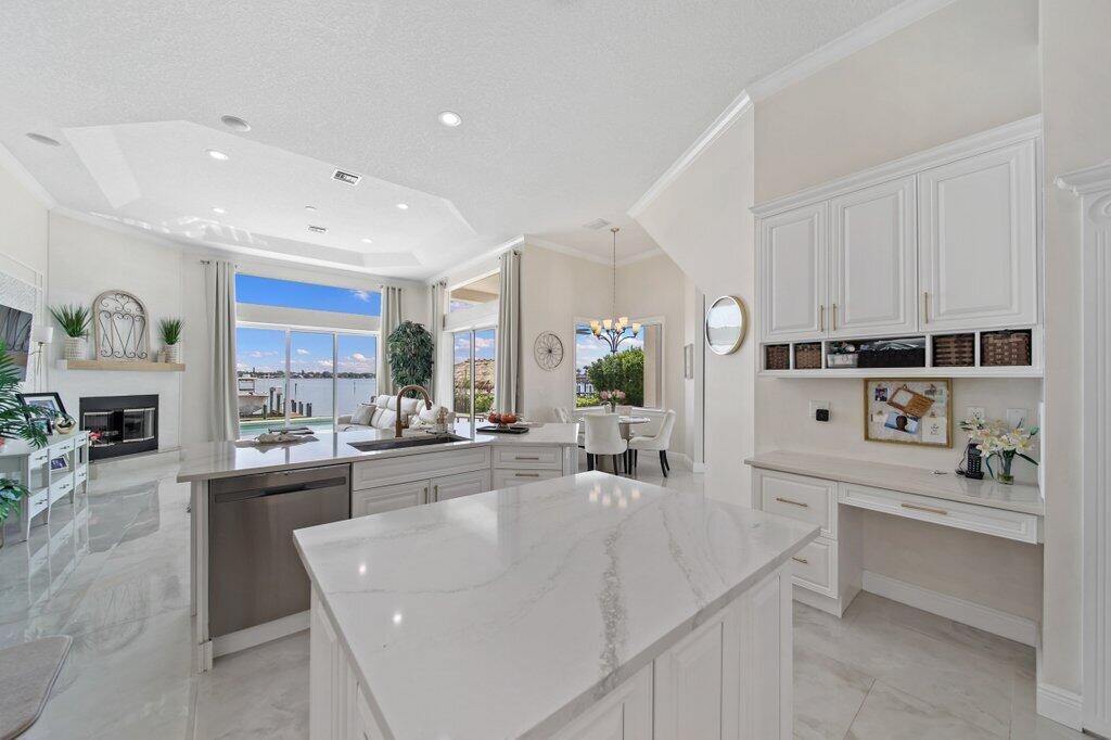 SEAGATE HARBOR - Residential