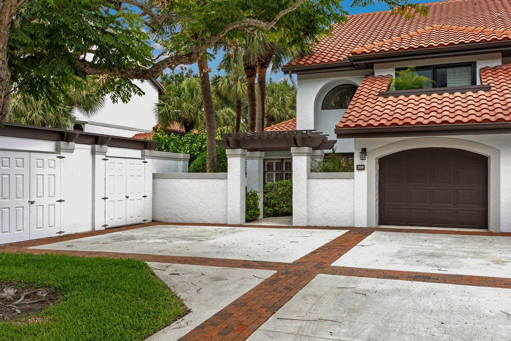 Photo of 16648 Traders Crossing N #208, Jupiter, FL 33477 (MLS # R10895914)