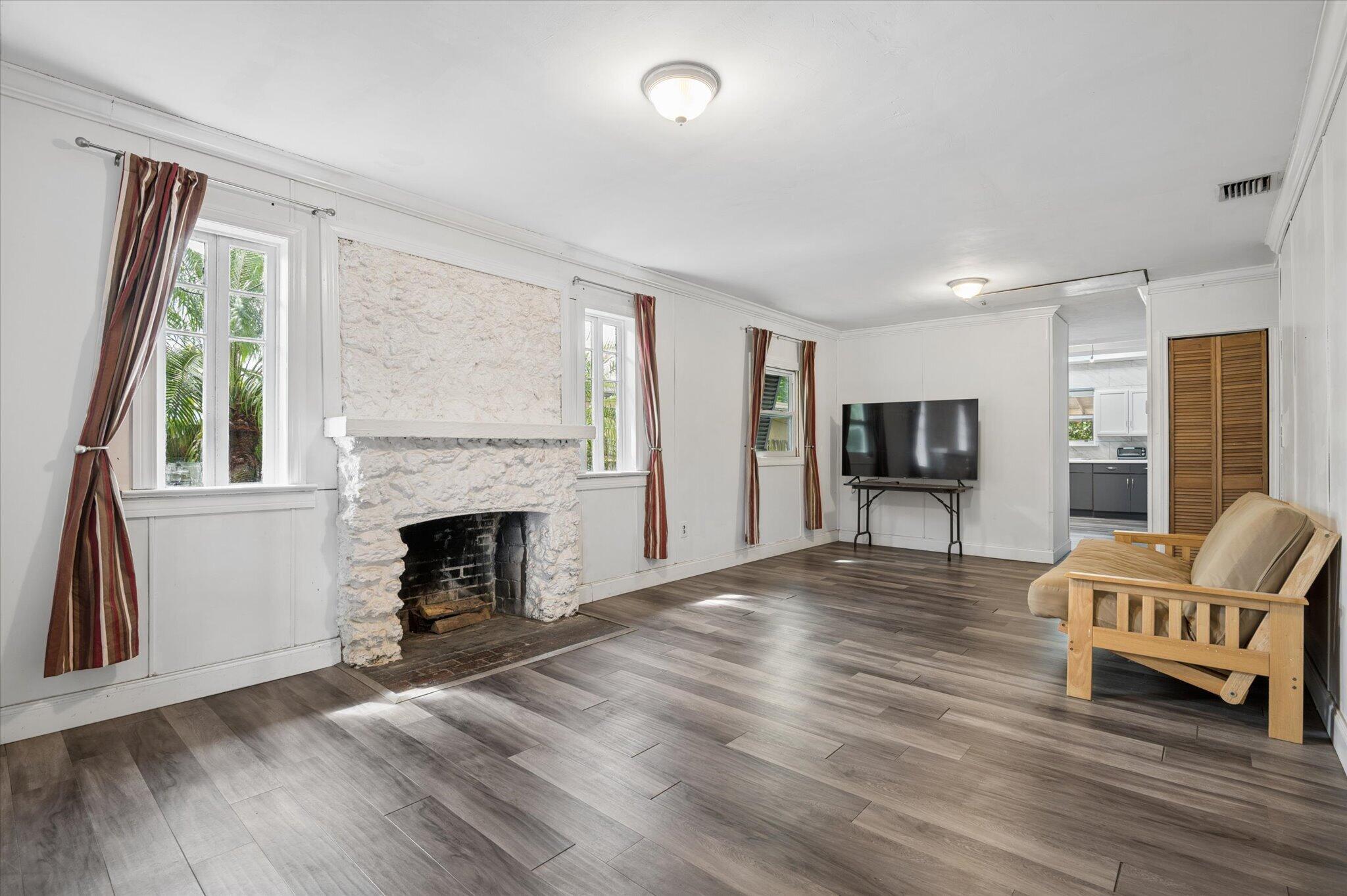 630 NW 6 Avenue