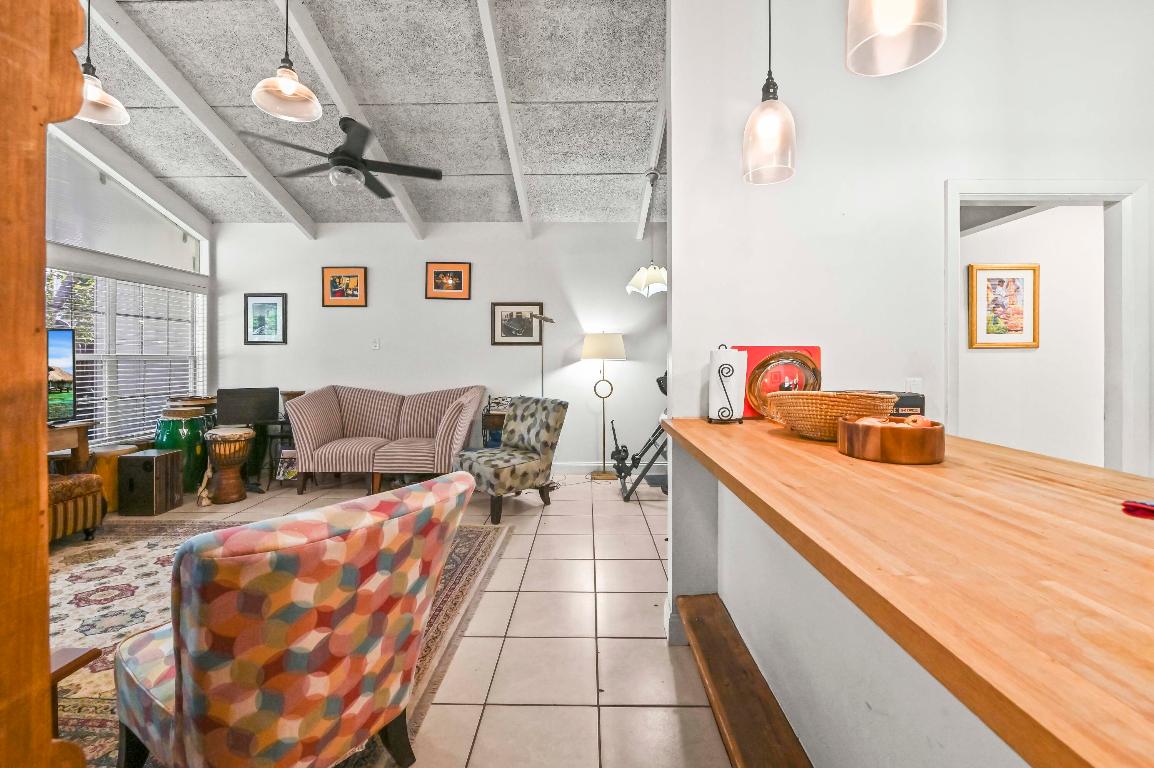 2509 N Federal Highway