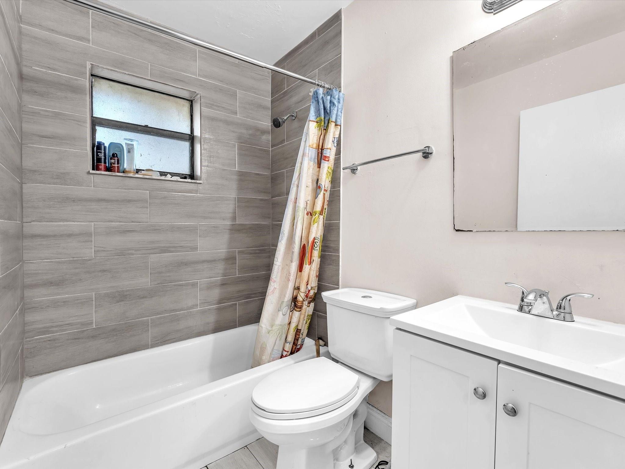 Castlewood 71-37 B - Residential Income