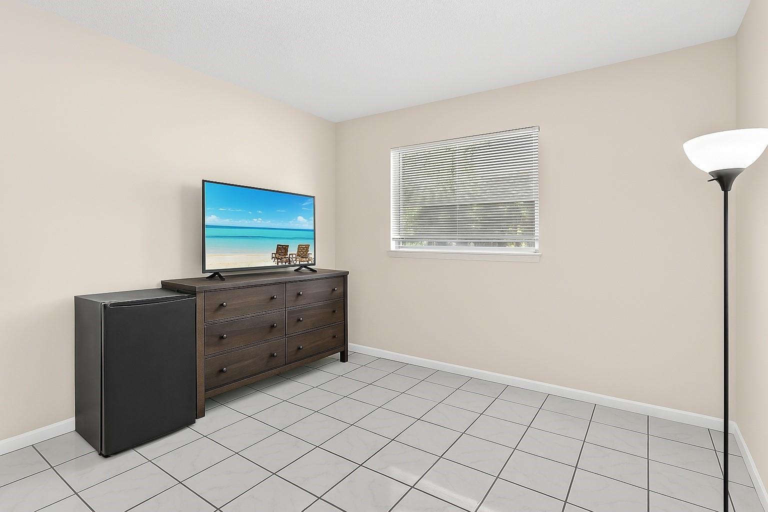 Castlewood 71-37 B - Residential Income
