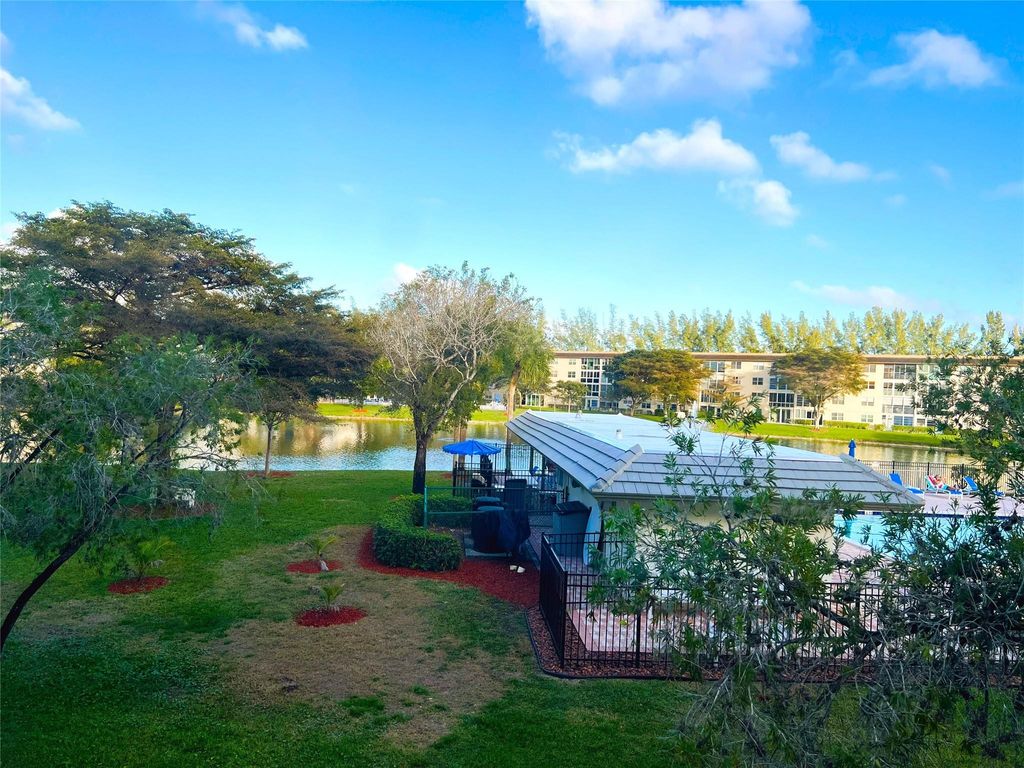 Photo of 1803 Eleuthera Point #J-2, Coconut Creek, FL 33066 (MLS # F10543747)