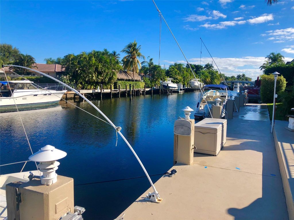 Photo of 2811 NE 51st Street #7, Fort Lauderdale, FL 33308 (MLS # F10485318)