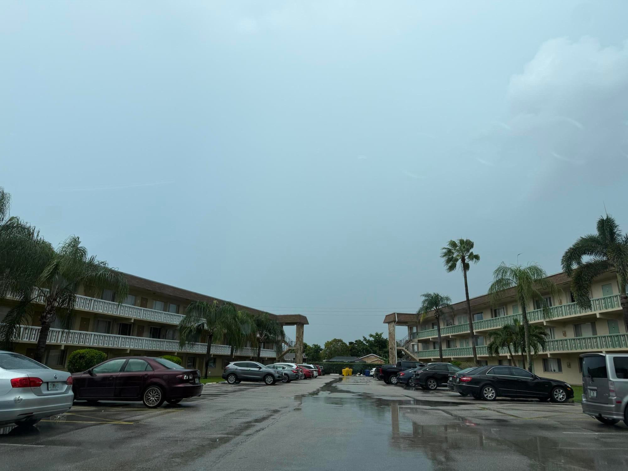700 VILLAGE GREEN Court 314