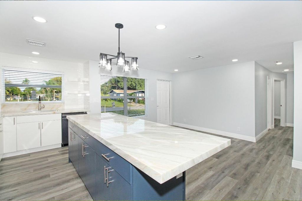 Photo of 3580 Dunes Road, Palm Beach Gardens, FL 33410 (MLS # R10952138)