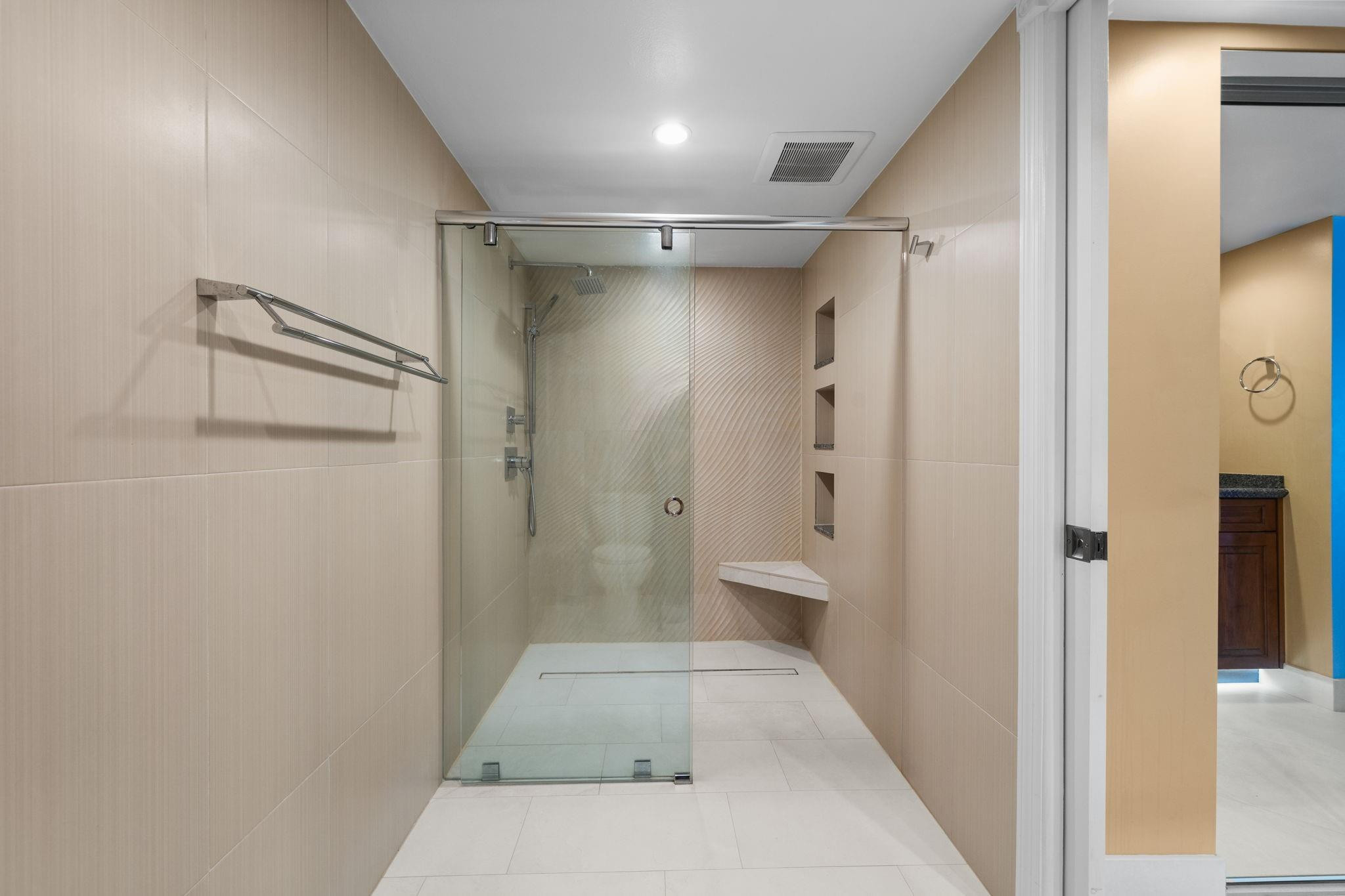 BAYSHORE TOWERS - Residential Lease