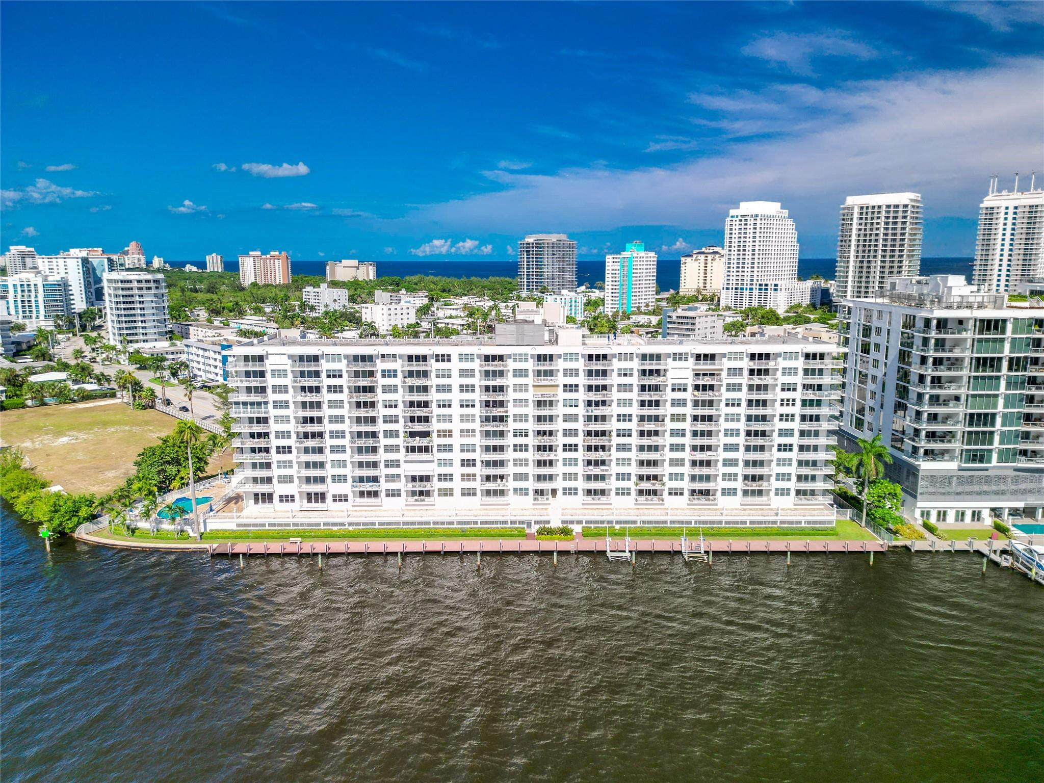 BAYSHORE TOWERS - Residential Lease