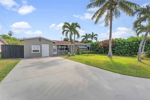 Single Family Residence in Fort Lauderdale FL 1524 14th Ter 4.jpg