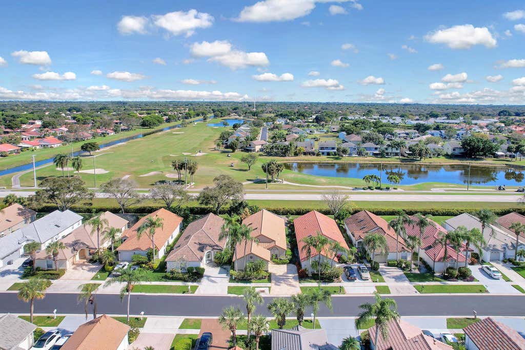 Photo of 6117 Bay Isles Drive, Boynton Beach, FL 33437 (MLS # R11057264)