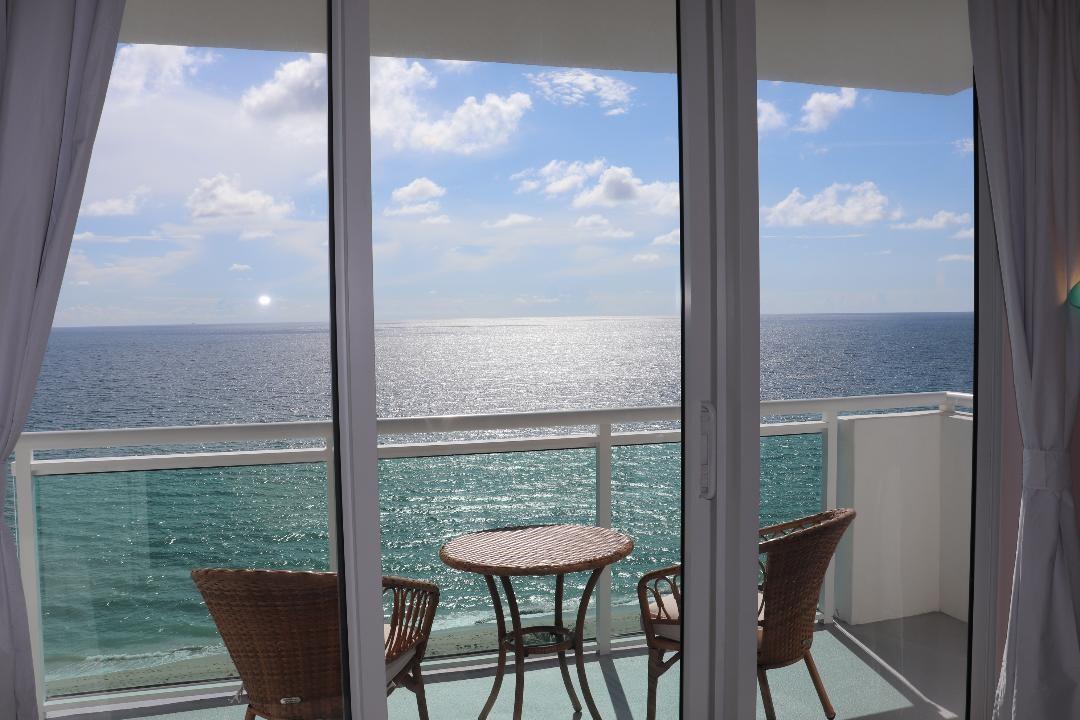 Residences On Hollywood Beach - Residential Lease