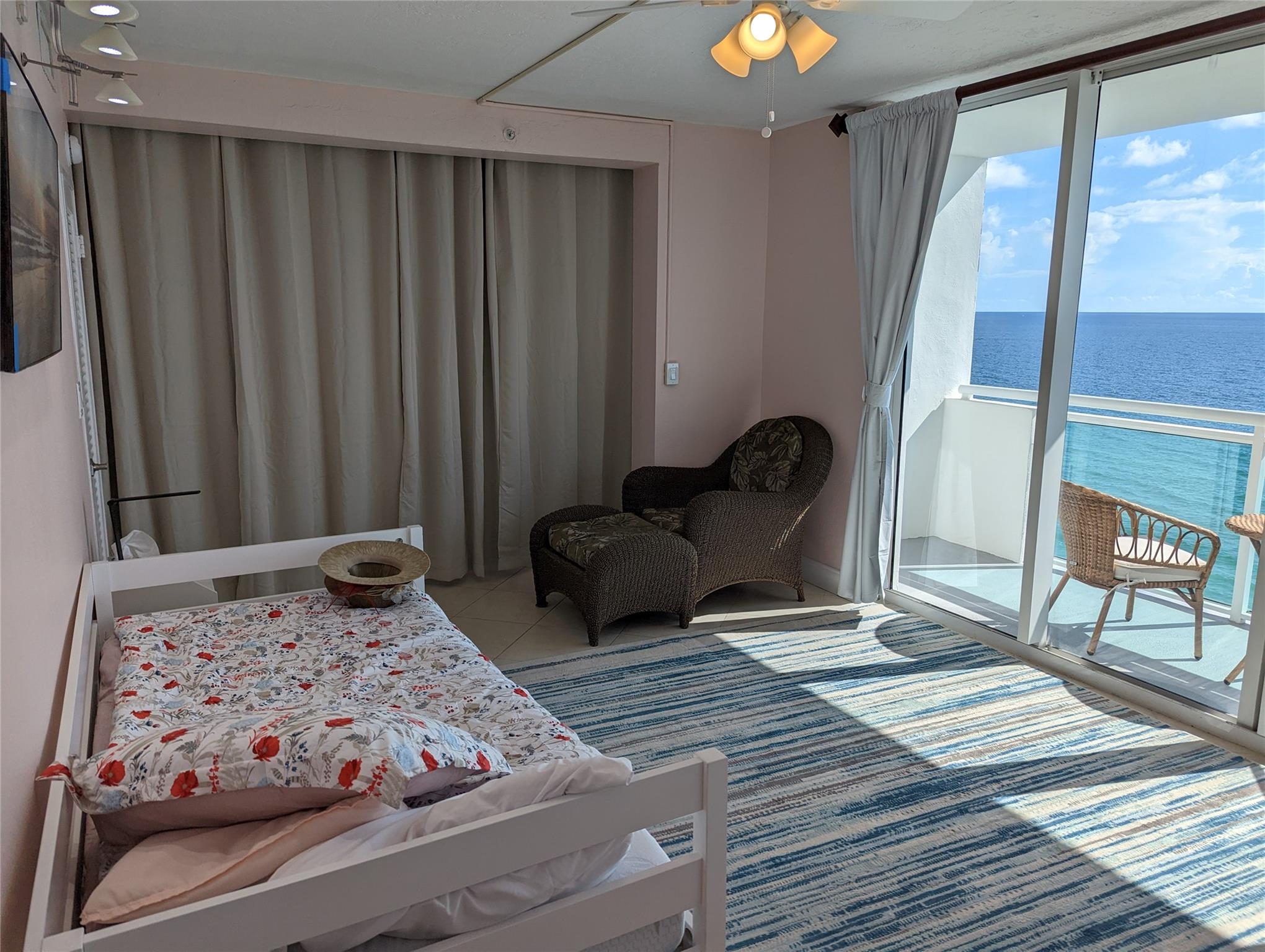 Residences On Hollywood Beach - Residential Lease