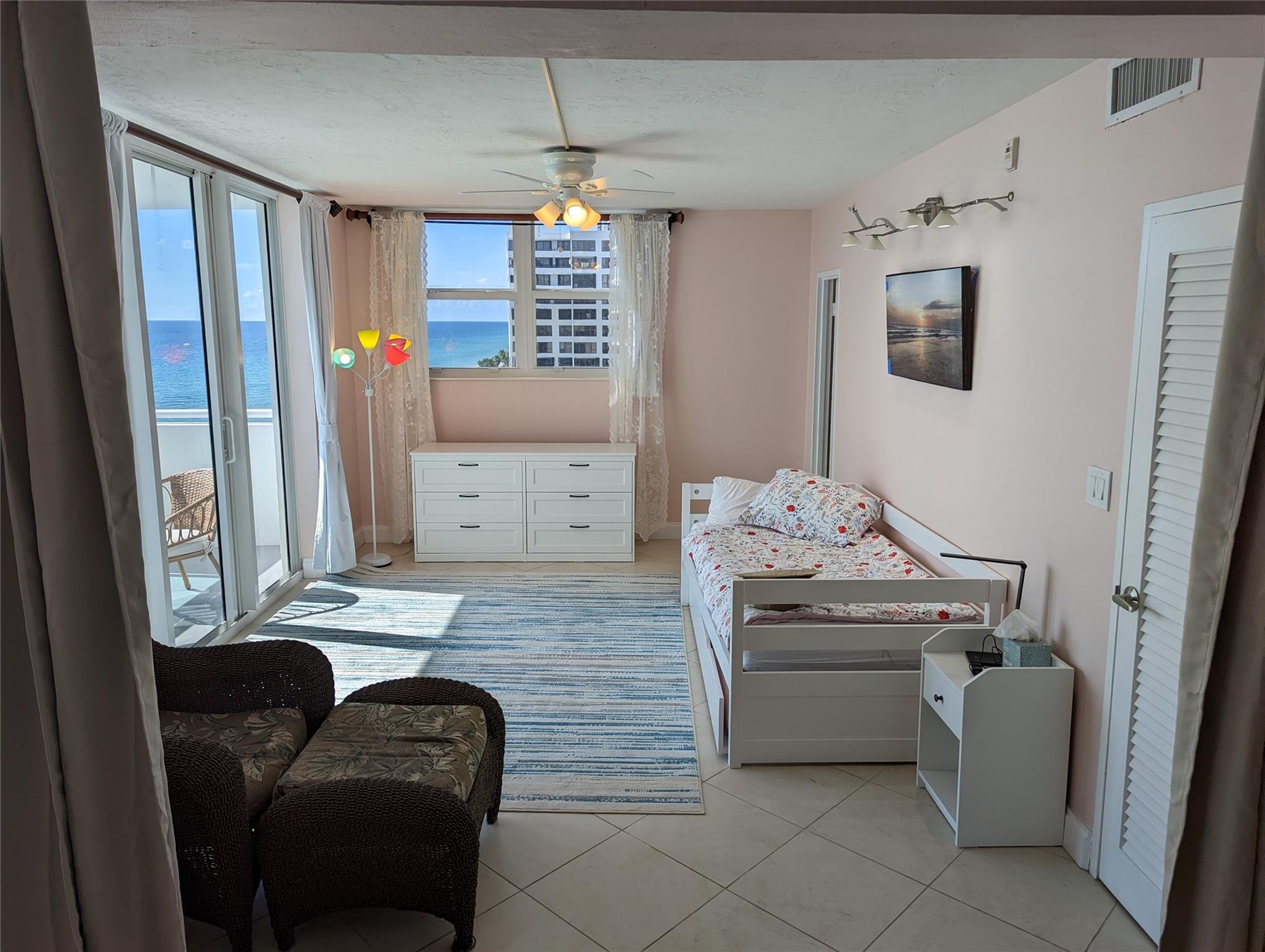 Residences On Hollywood Beach - Residential Lease