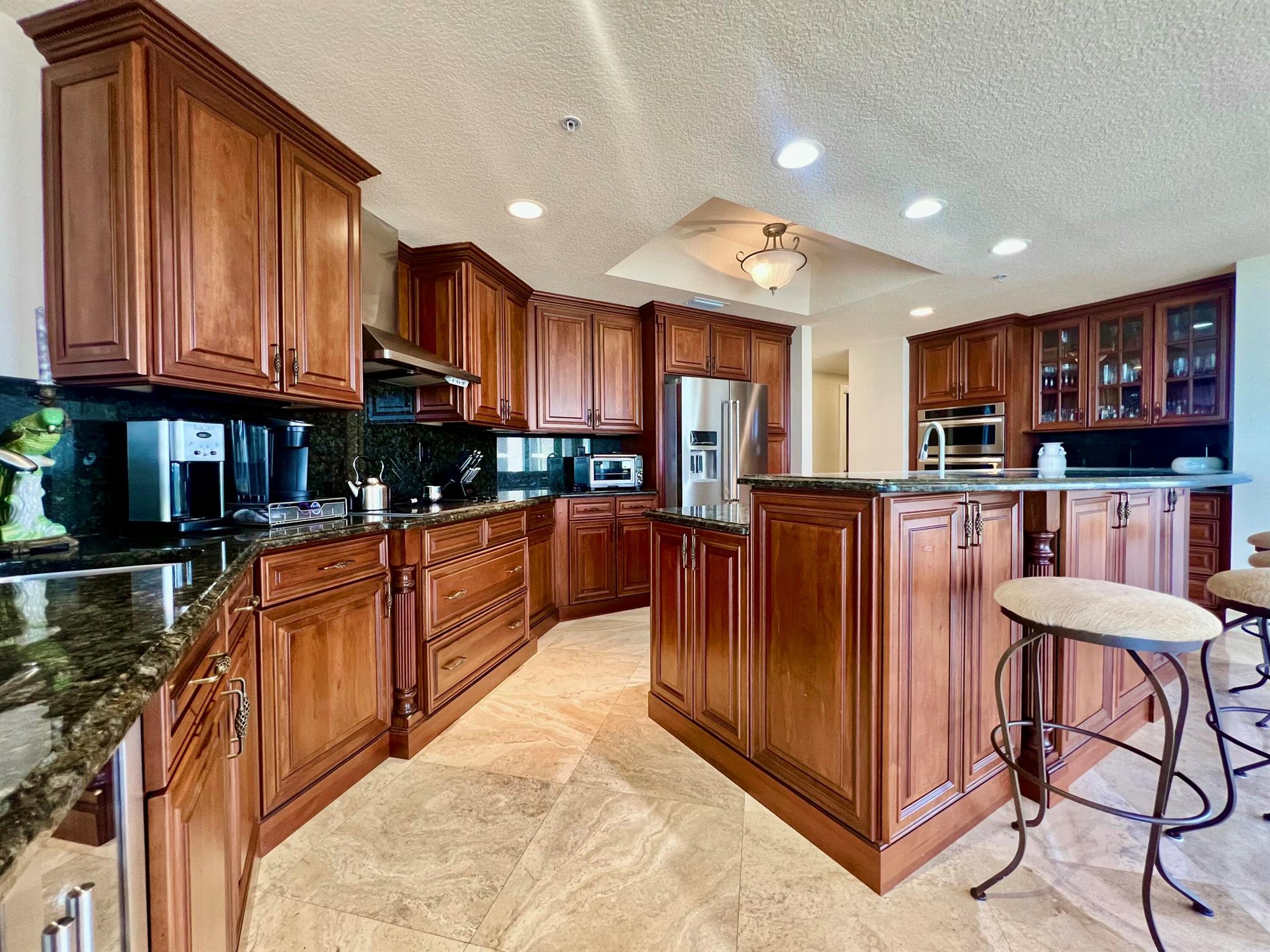 ALTAMIRA AT N HUTCHINSON - Residential