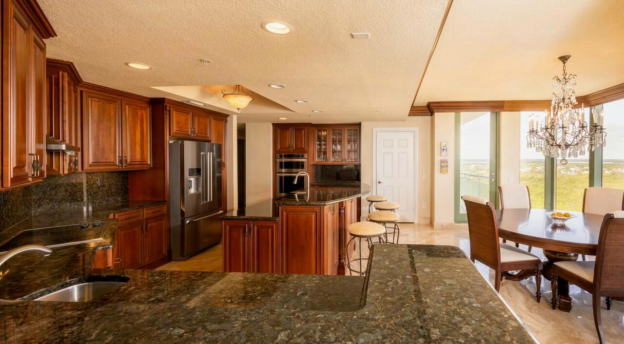 ALTAMIRA AT N HUTCHINSON - Residential