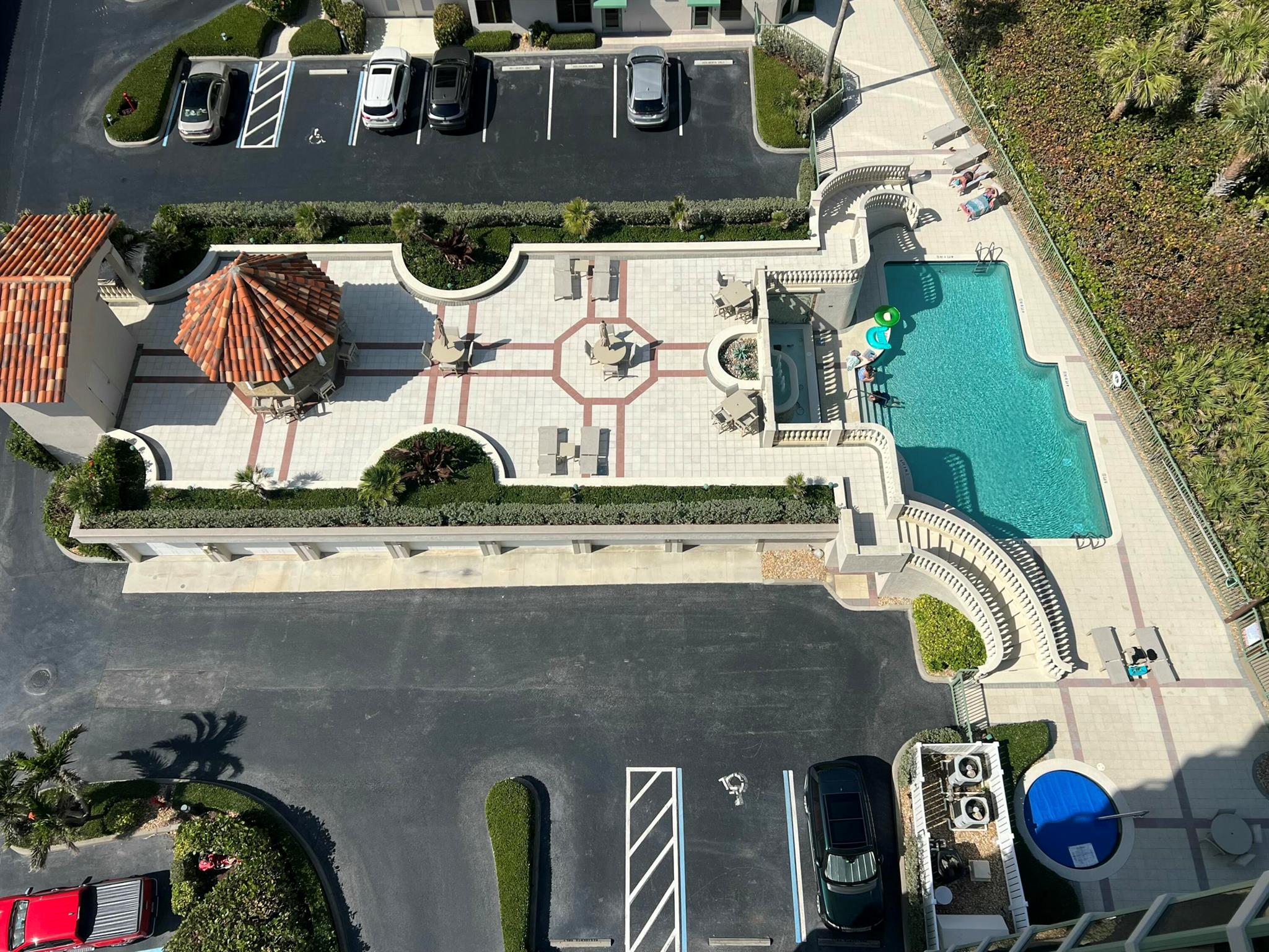 ALTAMIRA AT N HUTCHINSON - Residential