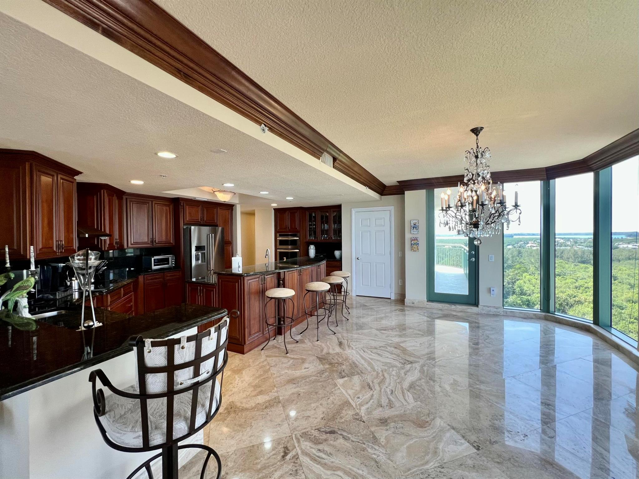 ALTAMIRA AT N HUTCHINSON - Residential