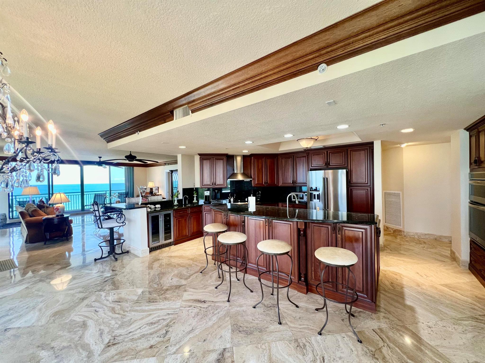 ALTAMIRA AT N HUTCHINSON - Residential