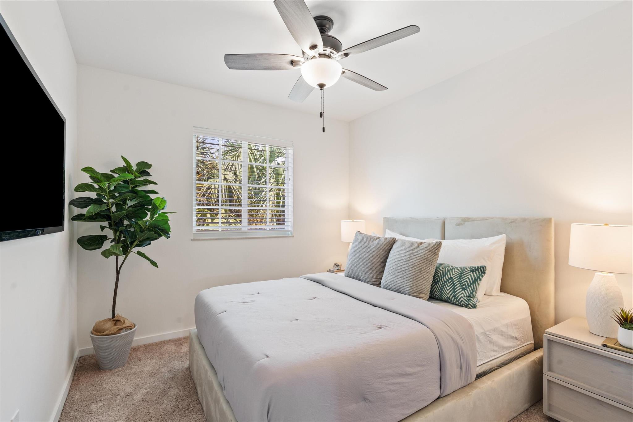 HERITAGE ENCLAVE - Residential Lease