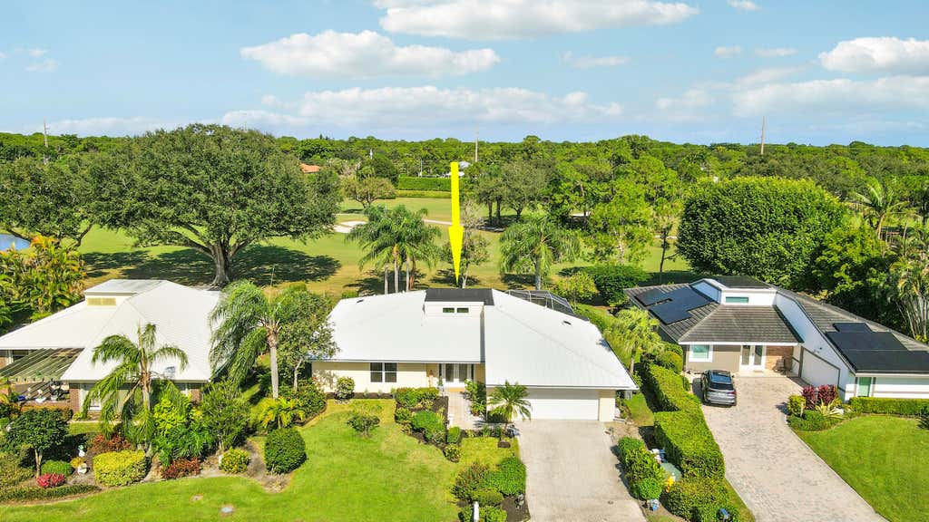Photo of 13760 Sand Crane Drive, Palm Beach Gardens, FL 33418 (MLS # R11138945)