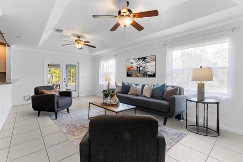 A home in Loxahatchee