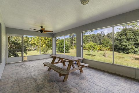 A home in Loxahatchee