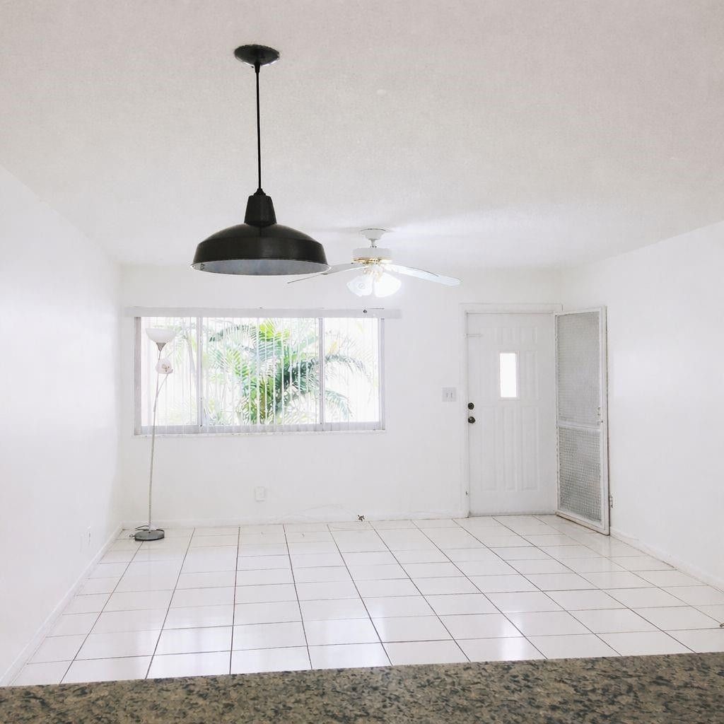 Photo of 2831 Pierce Street, Hollywood, FL 33020 (MLS # F10551117)