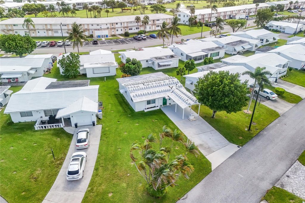 Photo of 2920 NW 2nd Ave, Pompano Beach, FL 33064 (MLS # F10521223)